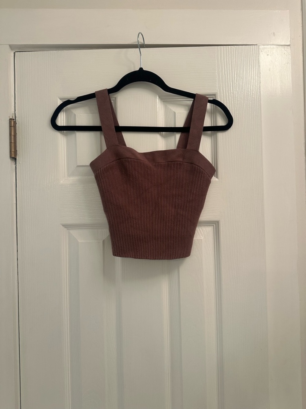 Abercrombie & Fitch Ribbed Square-Strap Crop Top in Dusty Mauve
